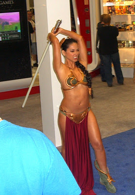 Olivia_Munn_princess_leia_02 Oliva Munn plays Princess Leia