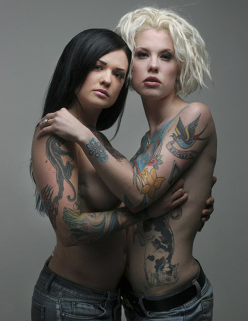 Gratuitous hawt tattooed chick s TattooGirls3